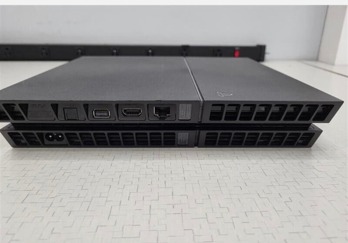 PlayStation 4 standard