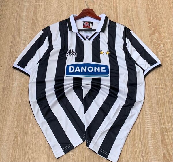 Juventus Retro Jersey