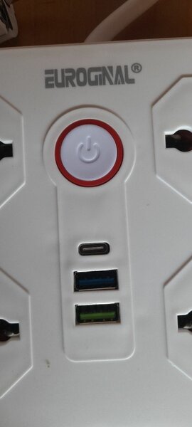 Bloc multiprise USB intelligent