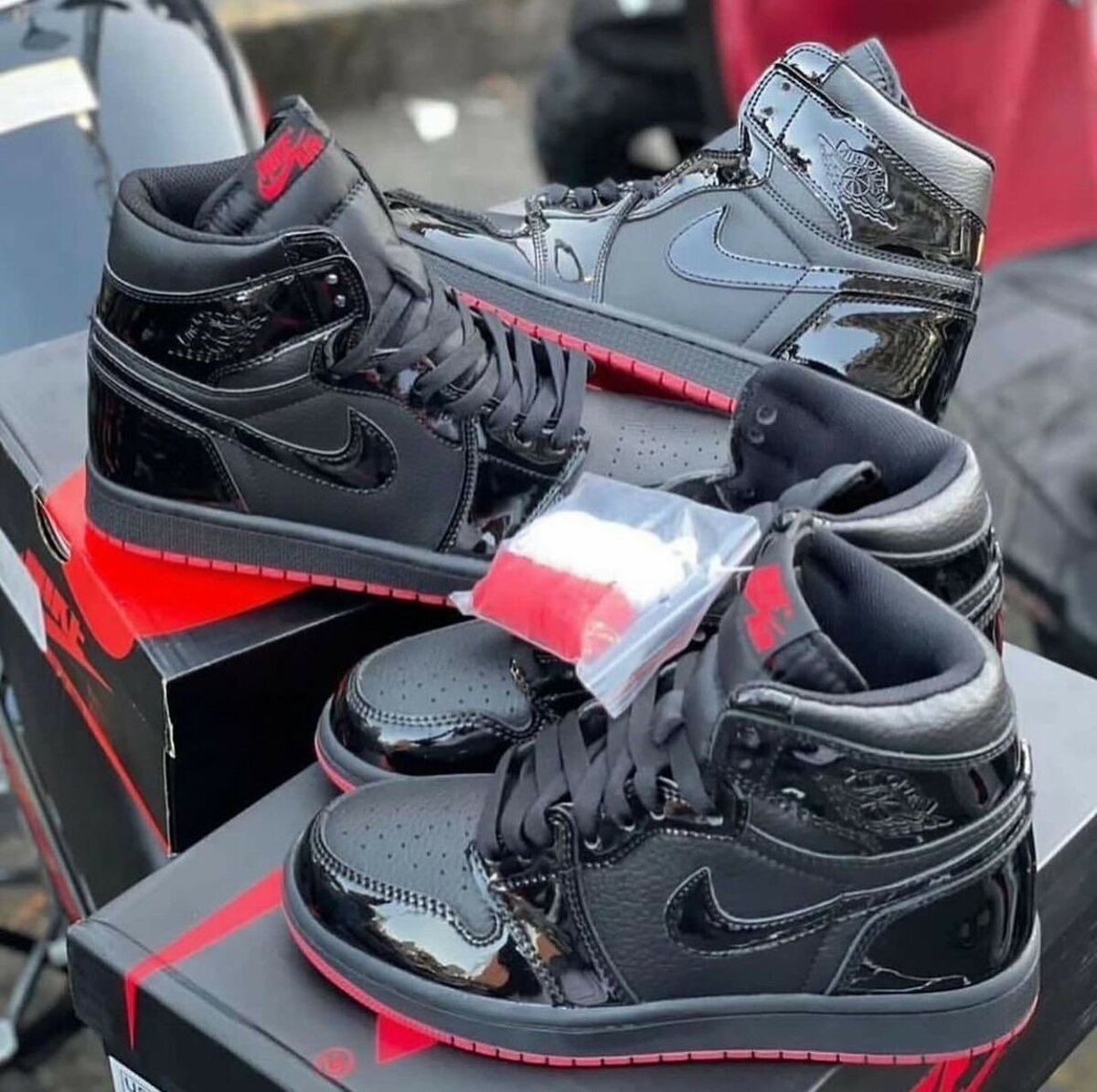 AIR JORDAN 1 LONG MIRROR