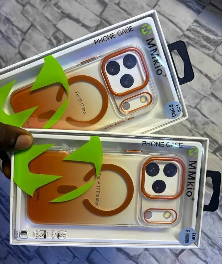 Coque MagSafe pour iPhone 14