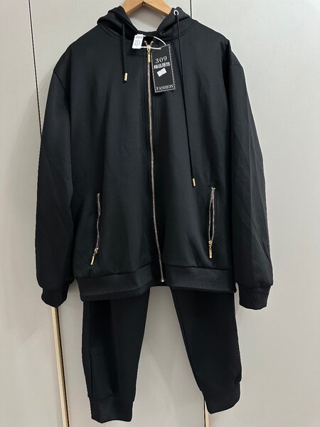 Новый спортивный костюм