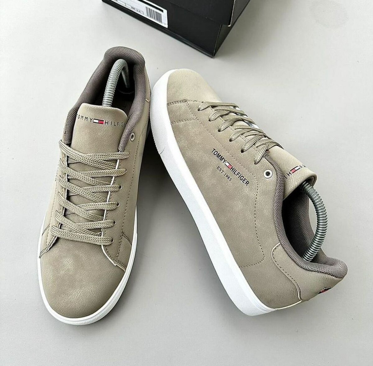 TOMMY HILFIGER SNEAKER