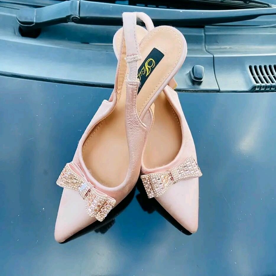 Heeled sandals in stock