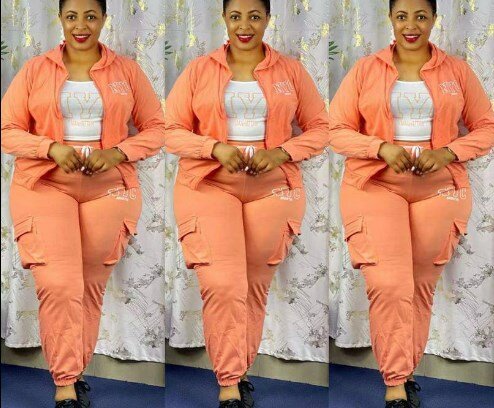 Peach sports suit, jacket with zipper