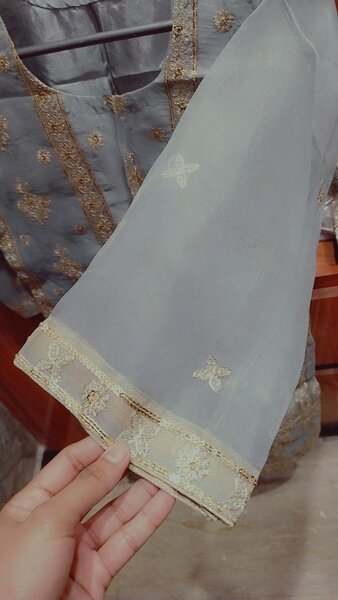 Grey 3 PC fancy suite