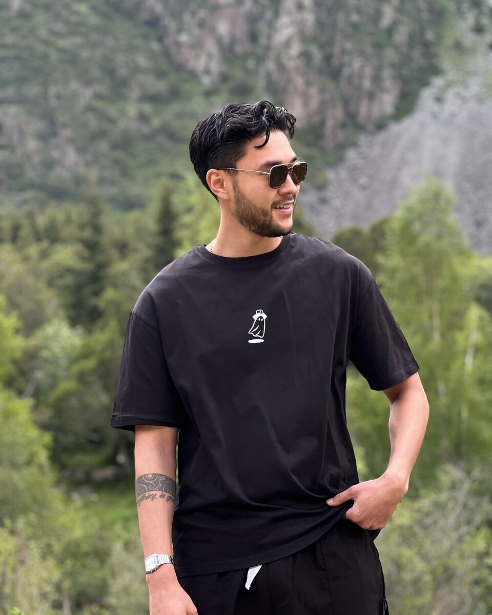 Футболка для мужчин черного цвета