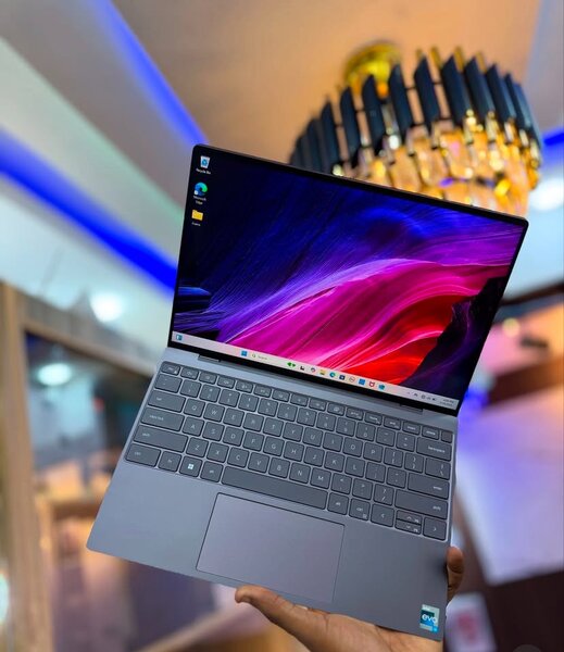 DELL XPS 9315 V Intel Core i5 V16gig ram V 512gig SSD Finger