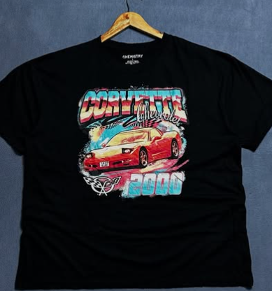 Distressed graphic t shirt size: L