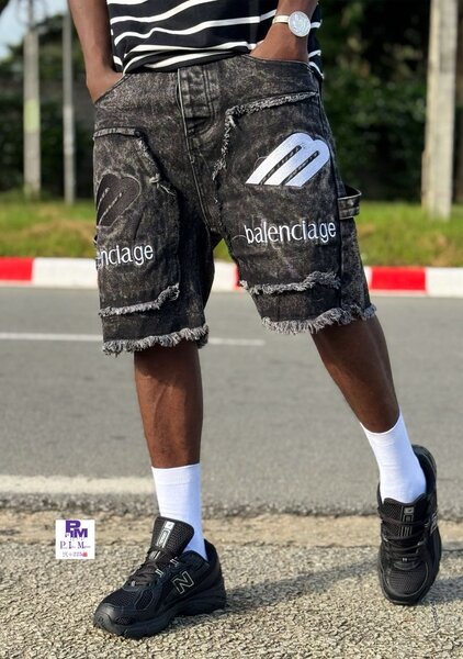 Shorts en denim graphique