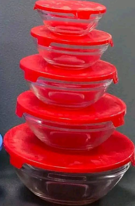 red kitchen container