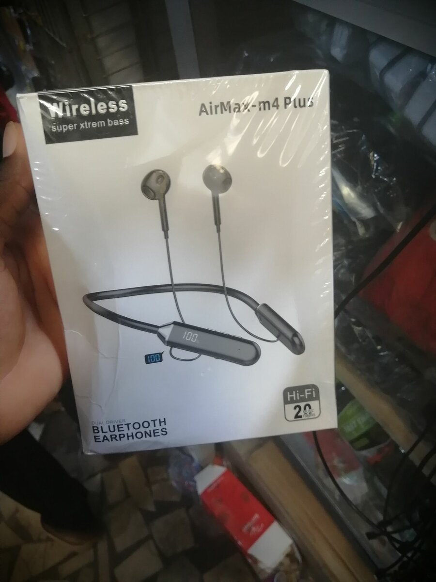 Écouteur bleutooh air max m4 plus