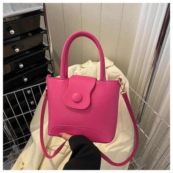 Stylish women's handbag