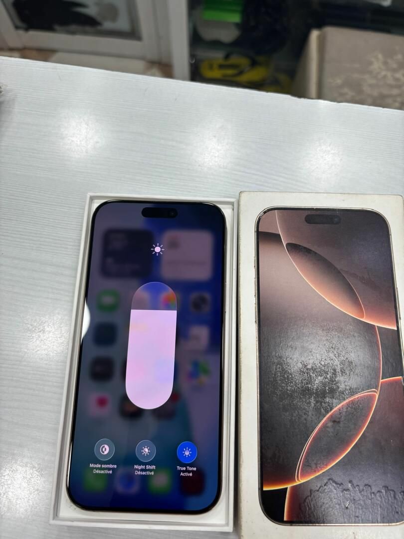 Disponible 16 Pro Max 256go CE