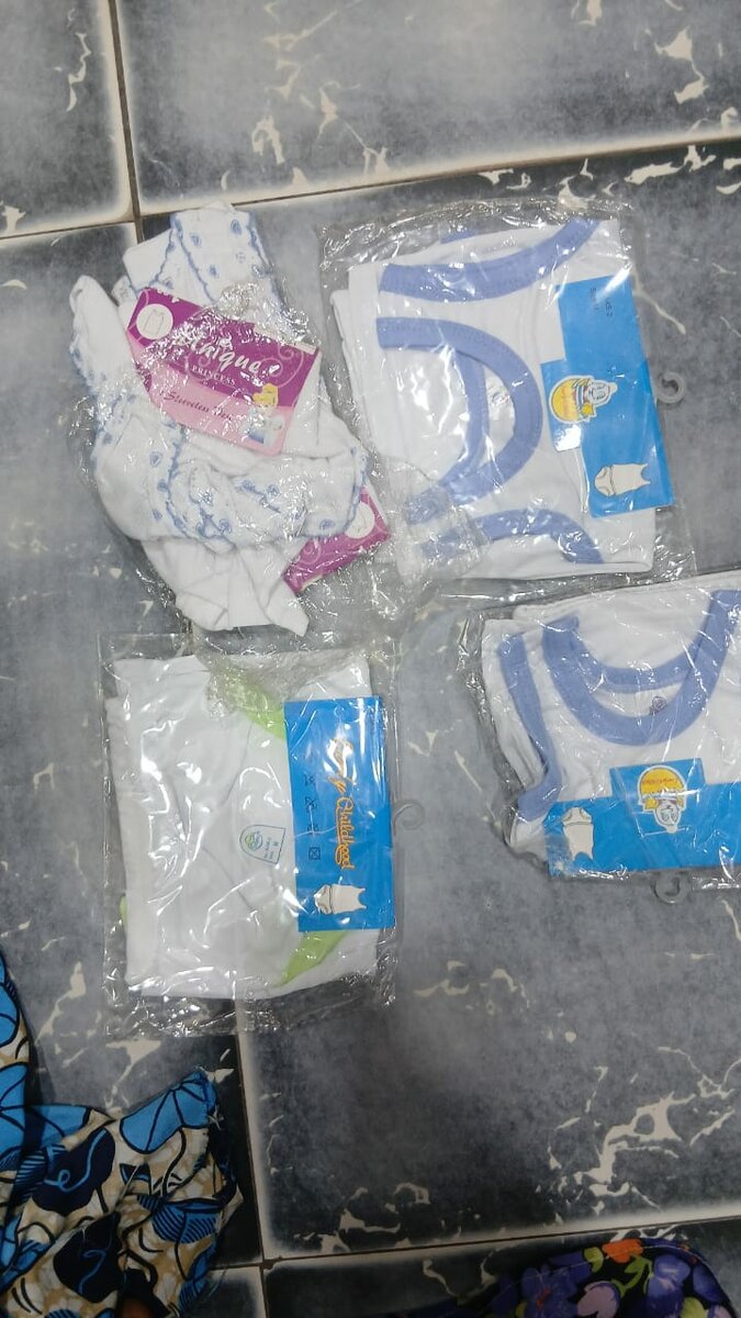 Lot de vêtements bébé coton doux