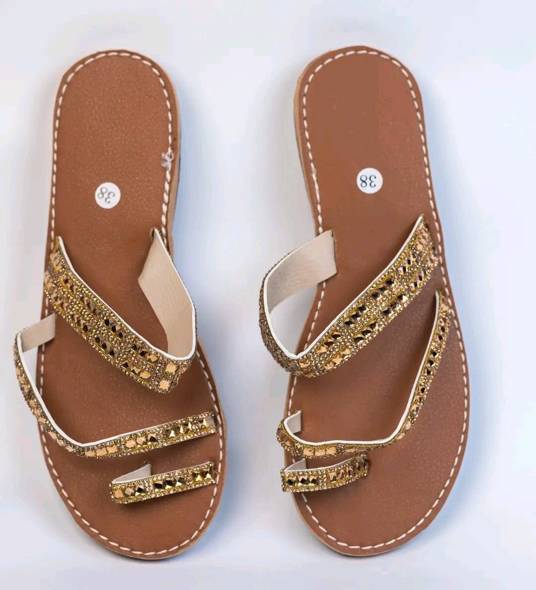 Sandales artisanales perlées