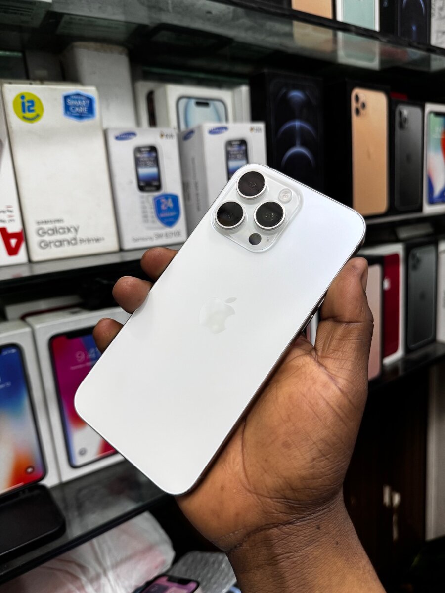 iPhone 15 pro max original