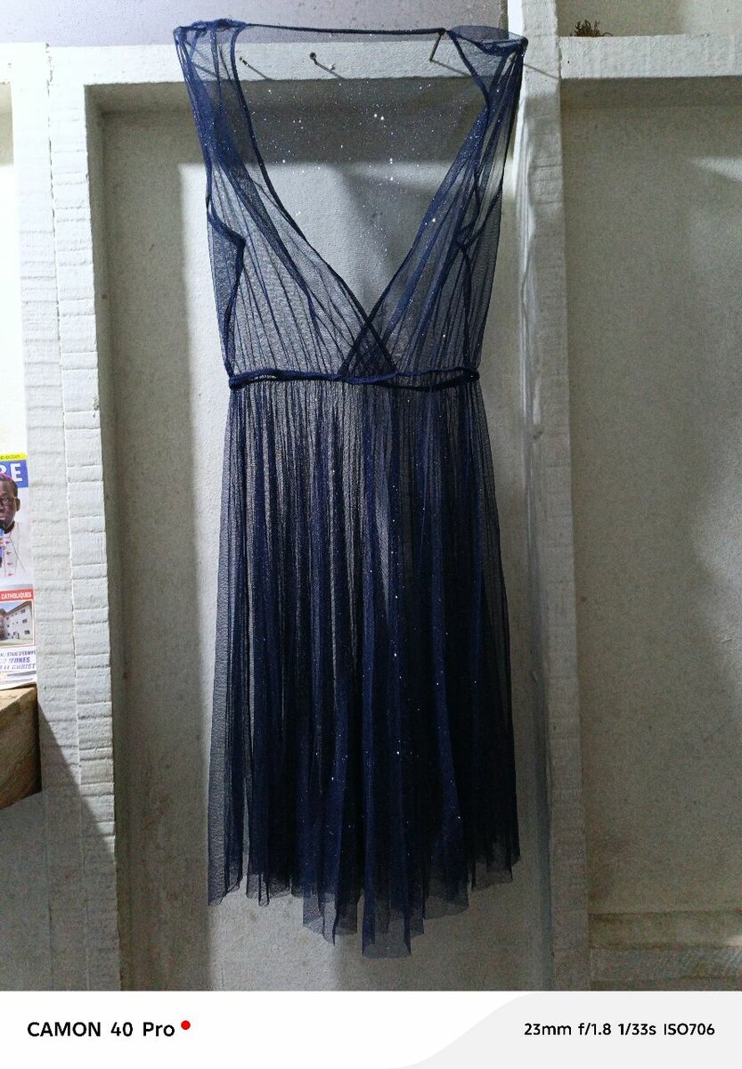 Robe transparente bleu soirée