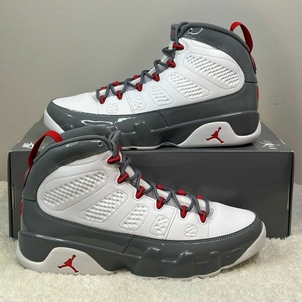 JORDAN 9 RETRO