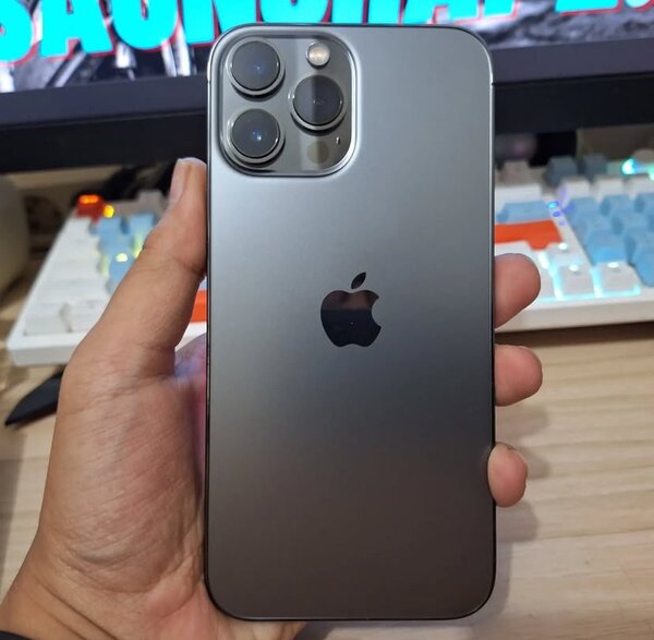 iPhone 12 Pro Max UK Use