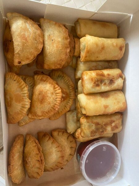 Box de Nini pizza et pastel