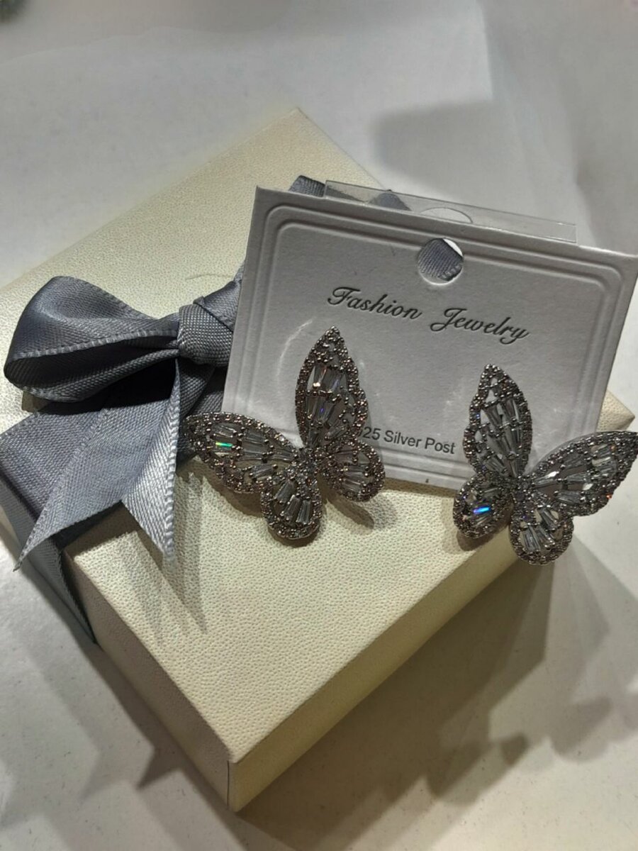 Сережки бабочка