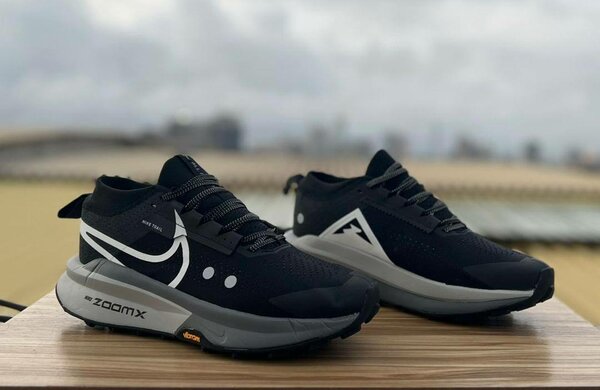 NIKE ZOOMX TENNIS