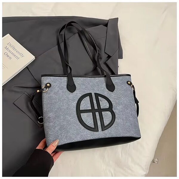 Sac à main fourre-tout élégant