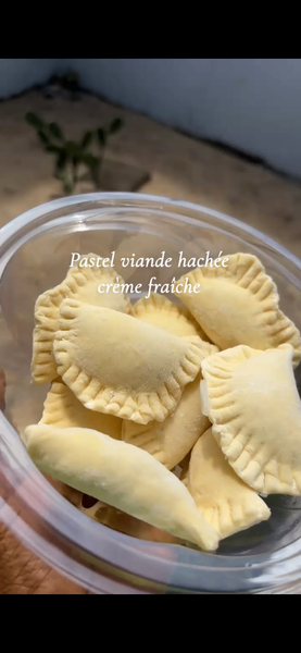 Pastels Fourrés à la Viande