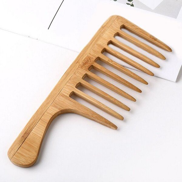 Peigne en bois naturel