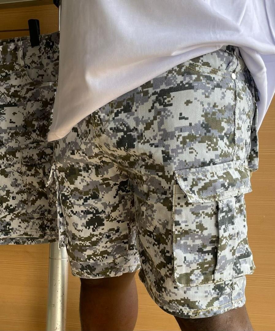 Side pocket shot jeans