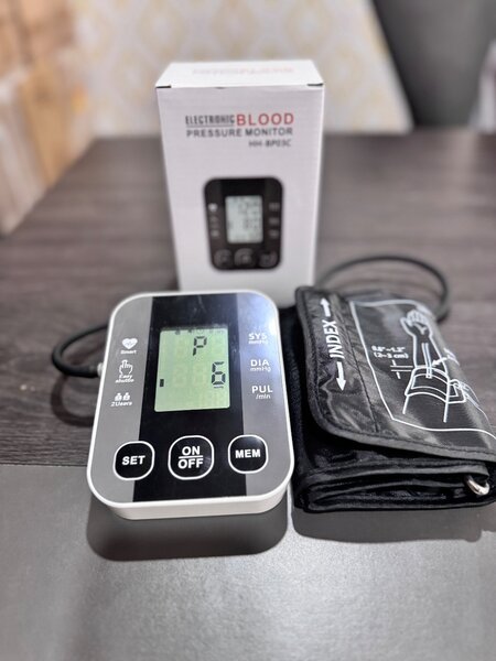 Blood pressure monitor