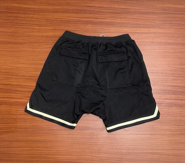 FEAR OF GOD ESSENTIAL SHORTS