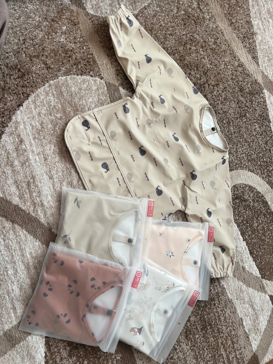 Нагрудники, фартуки с длинным рукавом