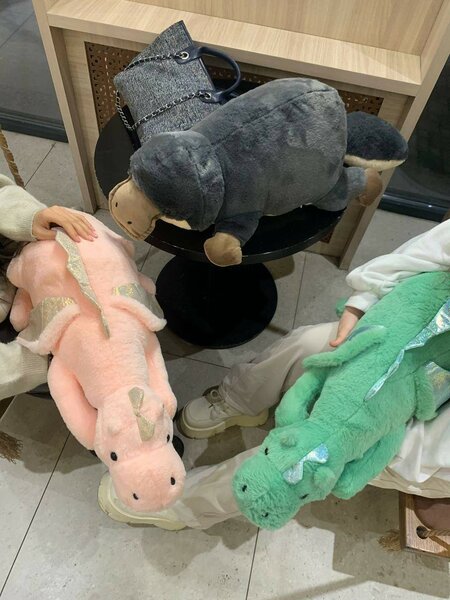 Игрушки: Дракон,утканос и дельфин