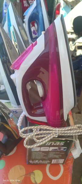 Steam iron