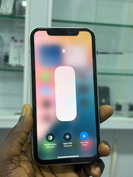 iPhone XR Blanc Débloqué