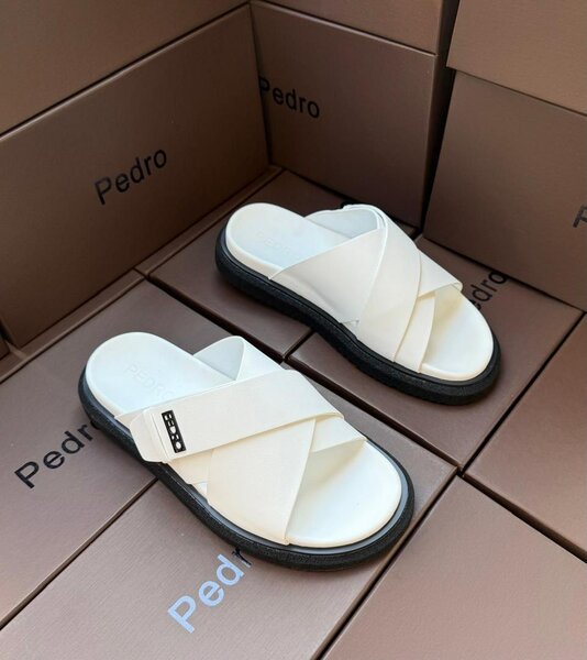 Sandales croisées blanches