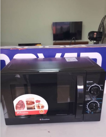 Binatone microwave