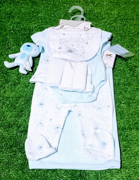 Dispo nos kit naissance de 9 pièces