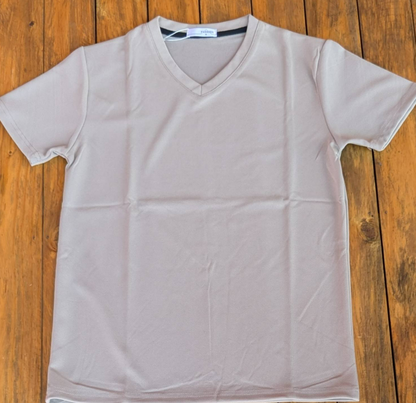 V-NECK T-SHIRT