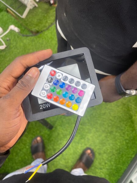 Projecteur multi couleur