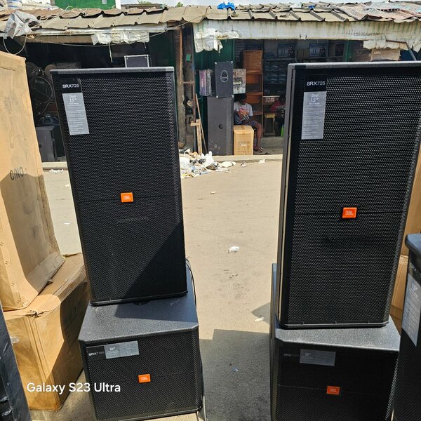 JBL baffes