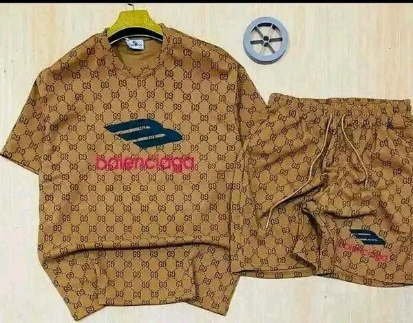 Ensemble T-shirt et Short Chic