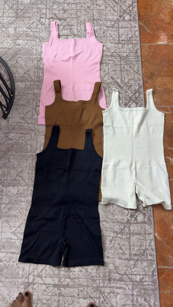 Combinaison moulante femme