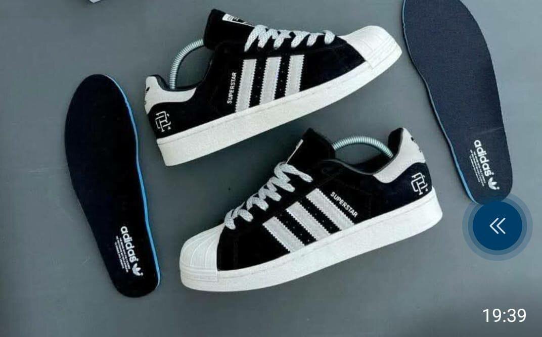 Adidas Superstar