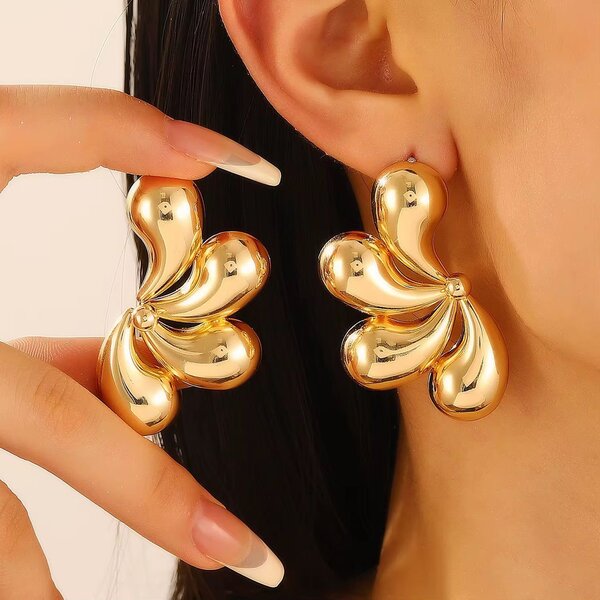 Boucles d'oreilles plaqué or élégantes