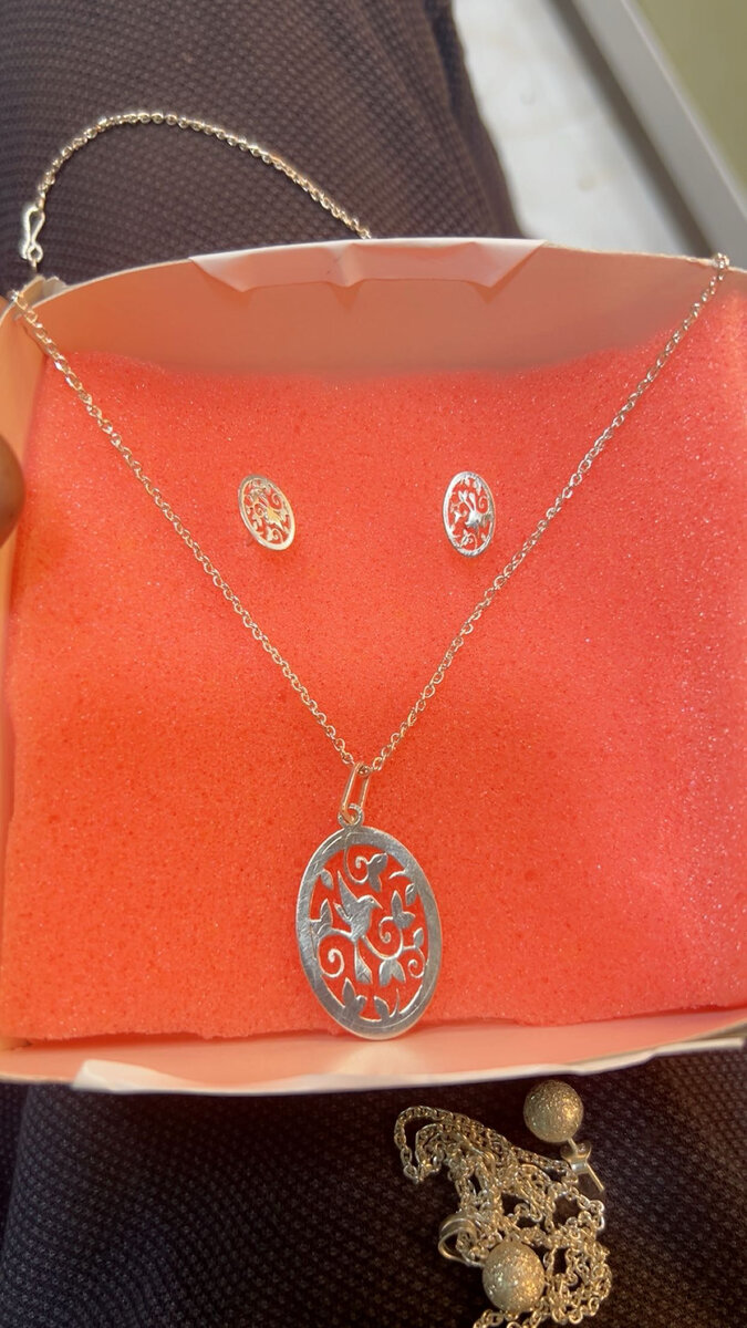 Ensemble médail avec boucles d