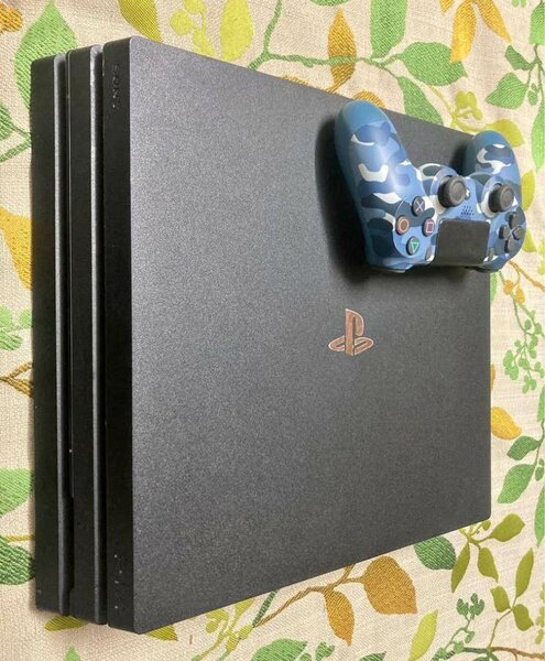 Console PS4 avec manette