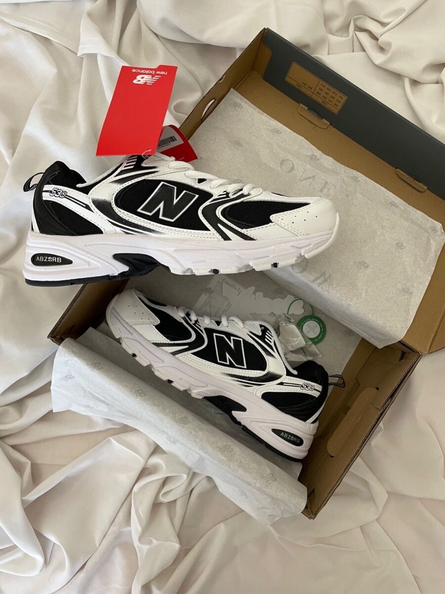 Sneakers Noirs et Blancs